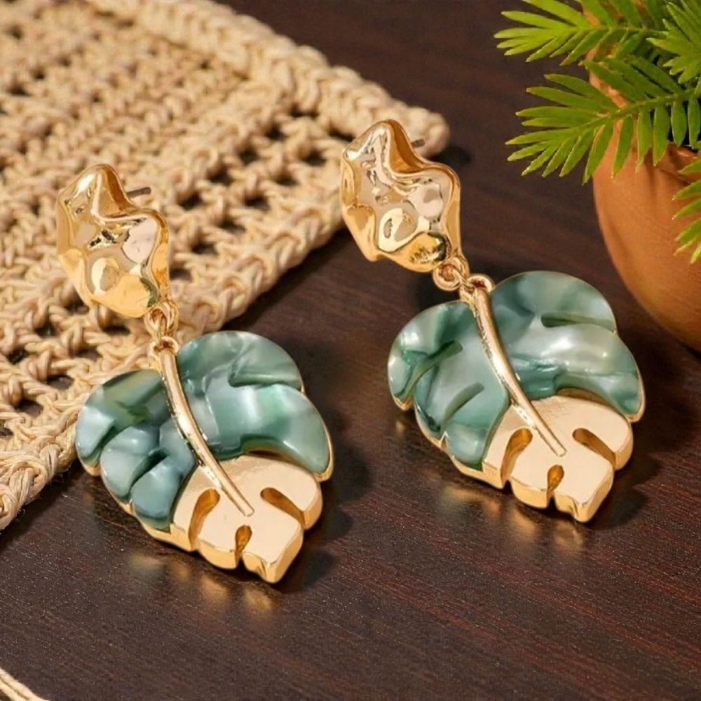 WHBM Earthy GoldPlated and Green Resin Palm Leaf Drop Earrings NWOT